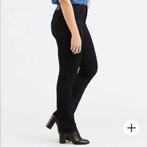Levi’s 314 Shaping Straight Black Jeans